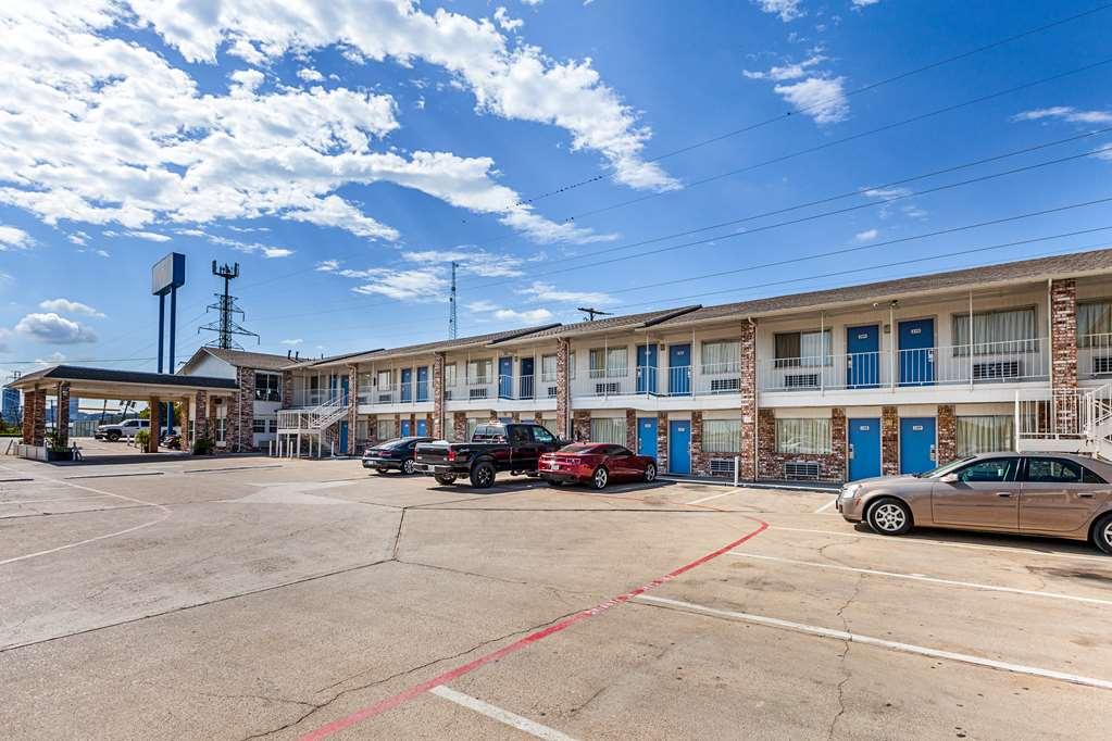 Motel 6 Fort Worth - Northside エクステリア 写真