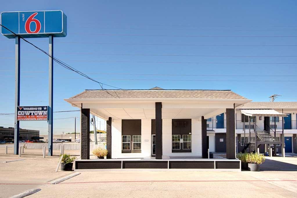 Motel 6 Fort Worth - Northside エクステリア 写真