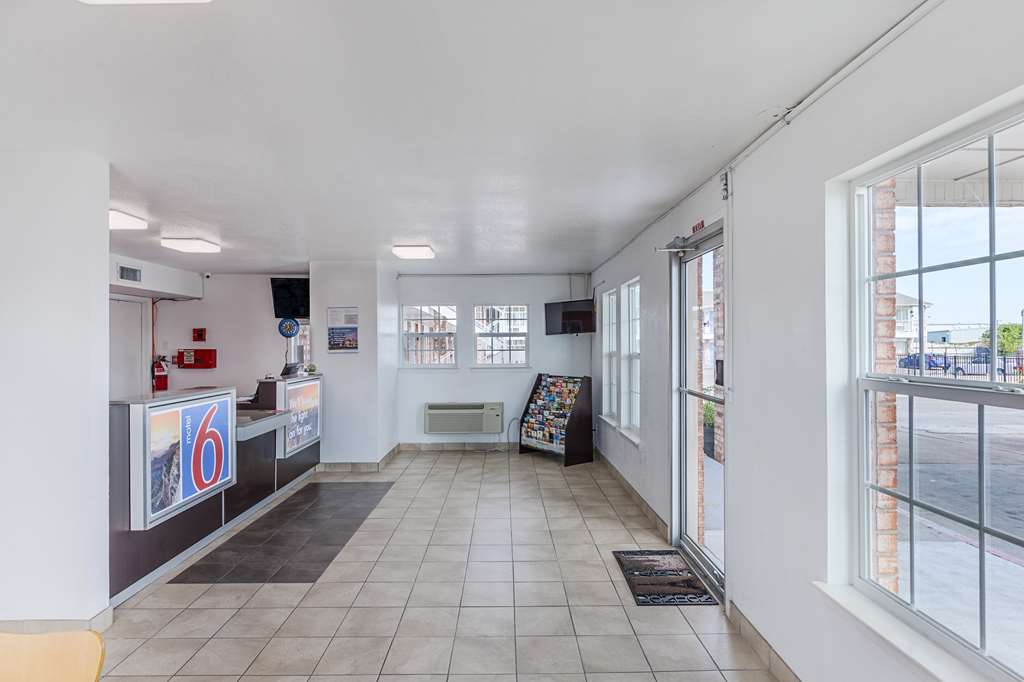 Motel 6 Fort Worth - Northside インテリア 写真